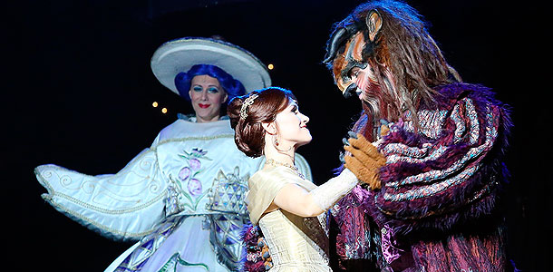 ����: GLOBAL LOOK press