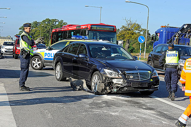 ����: GLOBAL LOOK press