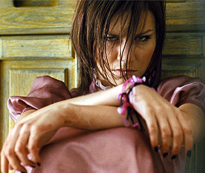 Вика (Мария Машкова) Фото: closedspacesfilm.ru