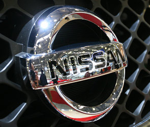   -, -    Nissan