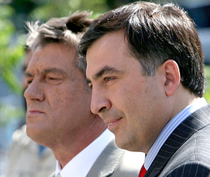 Виктор Ющенко и Михаил Саакашвили. Фото: Reuters