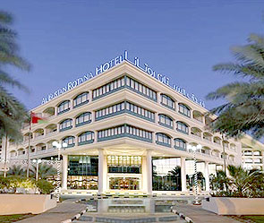 Al Bustan Rotana Hotel. Фото: lhw.com