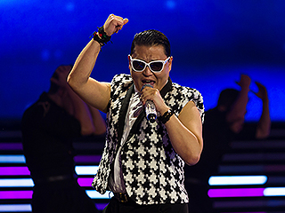PSY. : GLOBAL LOOK press