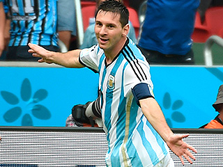 Аргентина триумфально вышла в плей-офф