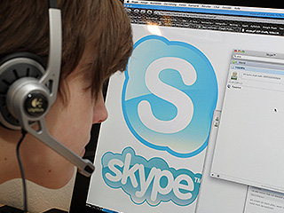 Профессора судят за использование Skype