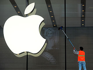 ����: GLOBAL LOOK press