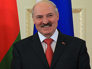 Путин наградил Лукашенко орденом Невского