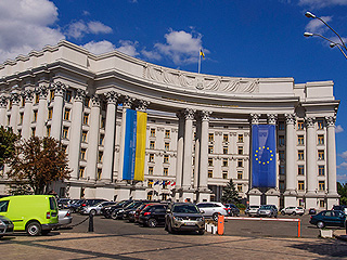 Киевские санкции назвали нелепыми