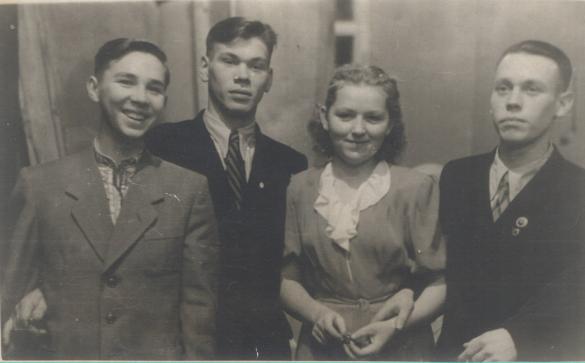 Вячеслав Зайцев (слева) – студент. Фото: личный архив дизайнера