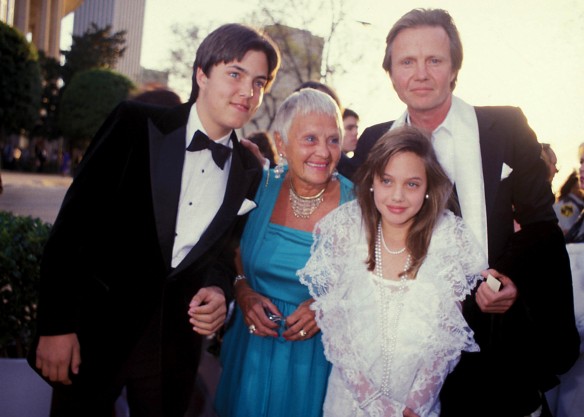 Анджелина Джоли с семьей. Фото: GLOBAL LOOK press/Globe Photos
