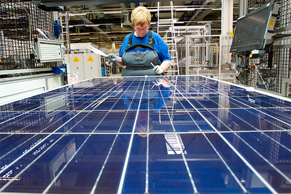 $>B>: GLOBAL LOOK press