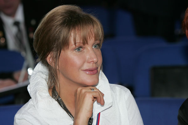 Проклова объяснила развод с бизнесменом