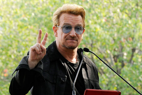 солист U2 Боно