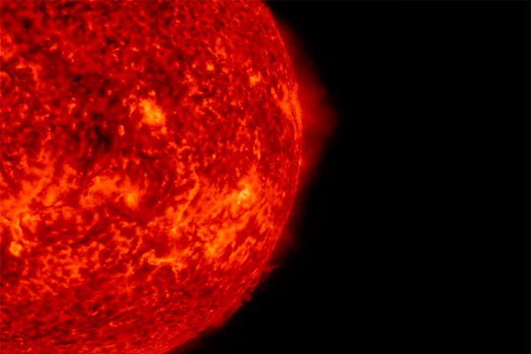 Астрофизики зафиксировали два темных выброса на солнце