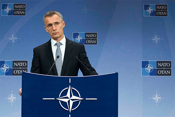 НАТО само обостряет отношения с Россией