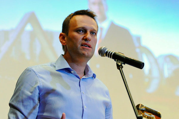 Бывшая жена замгенпрокурора Лопатина подала в суд на Навального