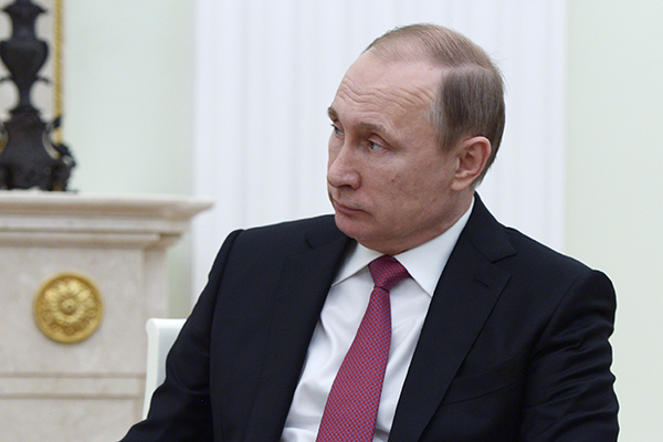 Путин рассказал Мединскому про интернет-мемы