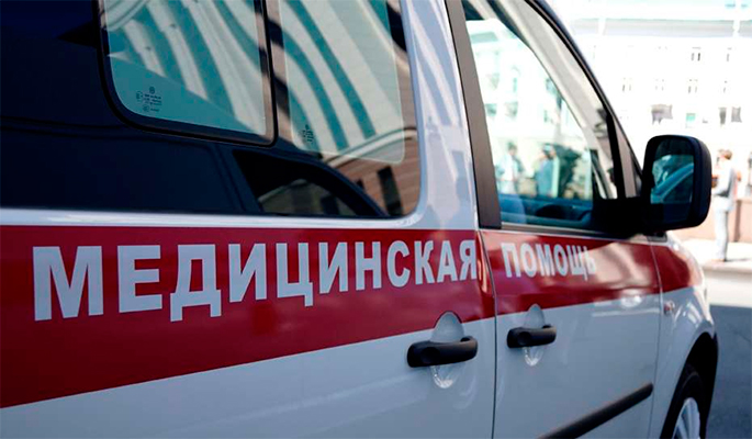 Голый наркоман откусил нос бывшей жене