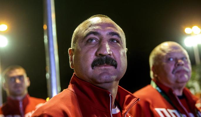 Тренер российских боксеров уволился после критики