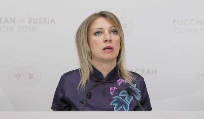 Захарова повесила CAS на 