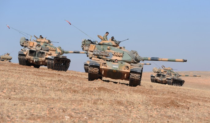 Турки стягивают танки к границе с Ираком