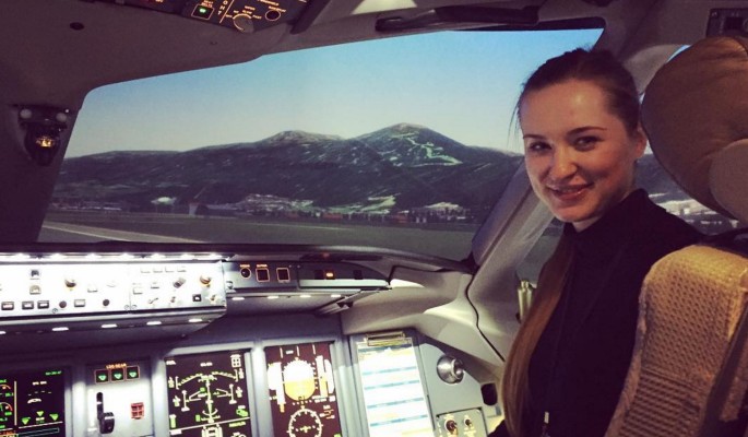 Как 23-летняя девушка стала пилотом "Аэрофлота"