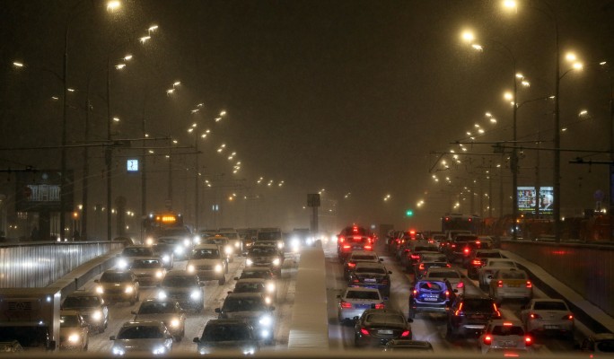 Пробки в Москве достигли восьми баллов