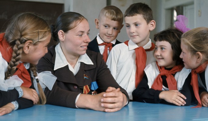 Путина попросили вернуть школьникам советское прошлое