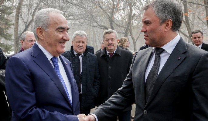 Володин надеется на победу здоровых сил на выборах в Армении