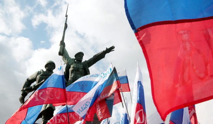 Россия с размахом отмечает годовщину воссоединения с Крымом