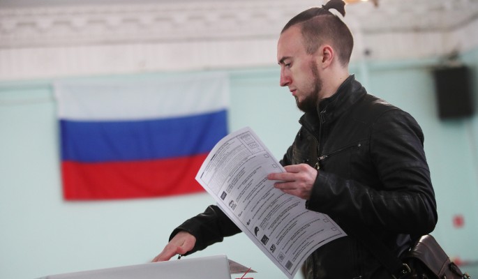 Россияне активно голосуют на региональных выборах