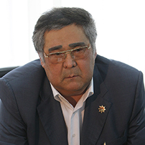 Аман Гумирович  Тулеев