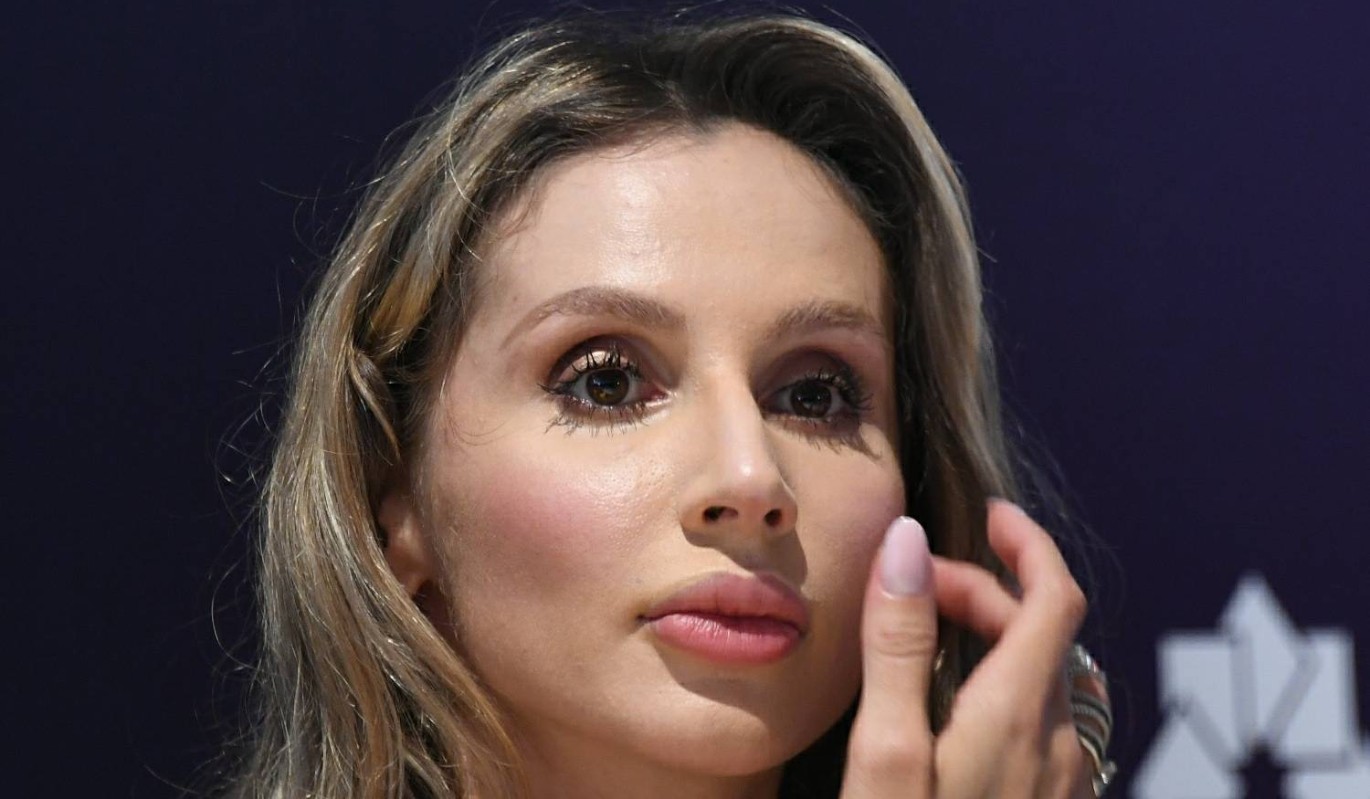 Патриот Украины: Лобода передала машину и 1,5 миллиона солдатам Незалежной