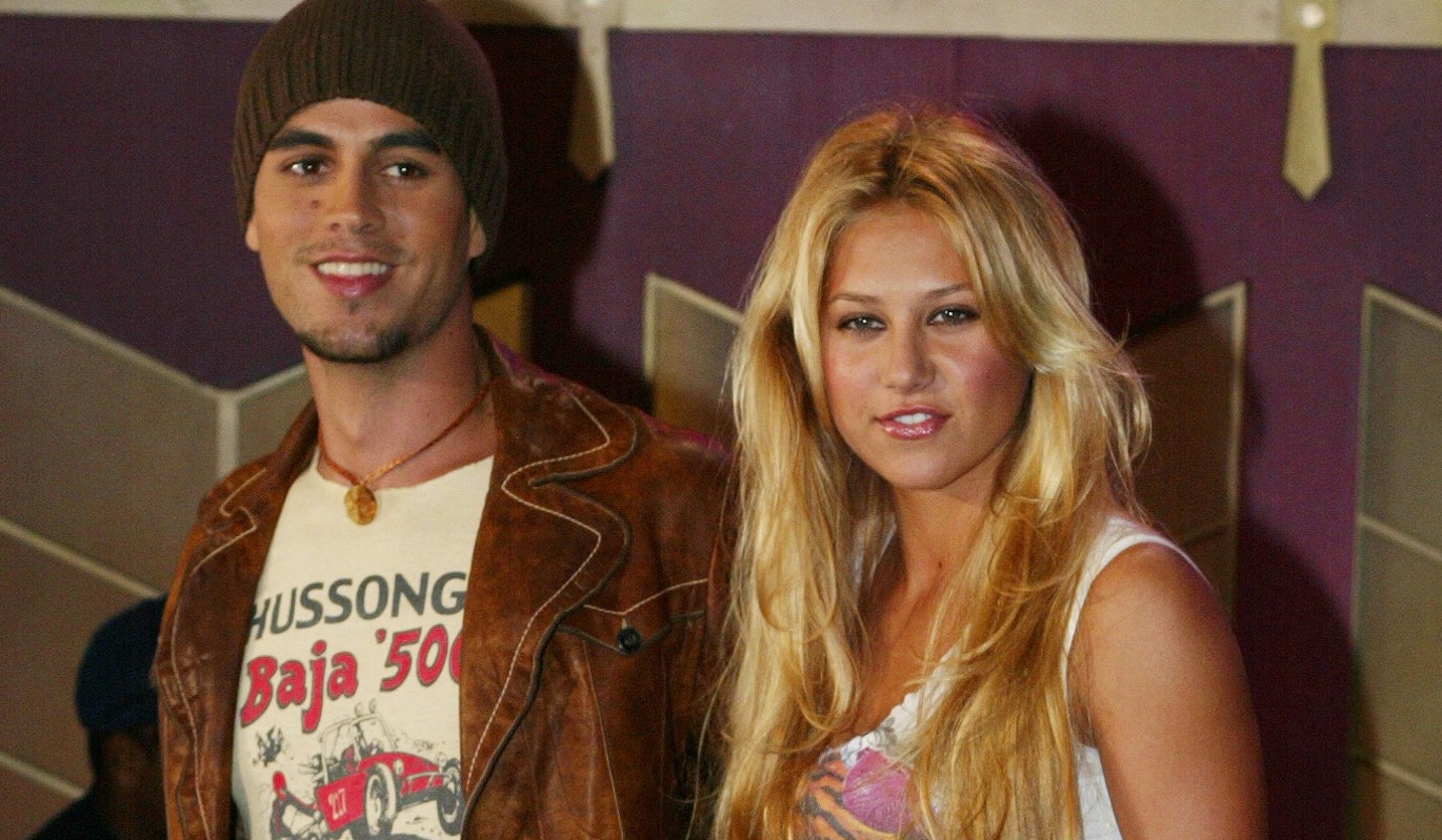 Сначала отказались целоваться, а теперь растят троих детей: как скрытная Курникова живет с Иглесиасом