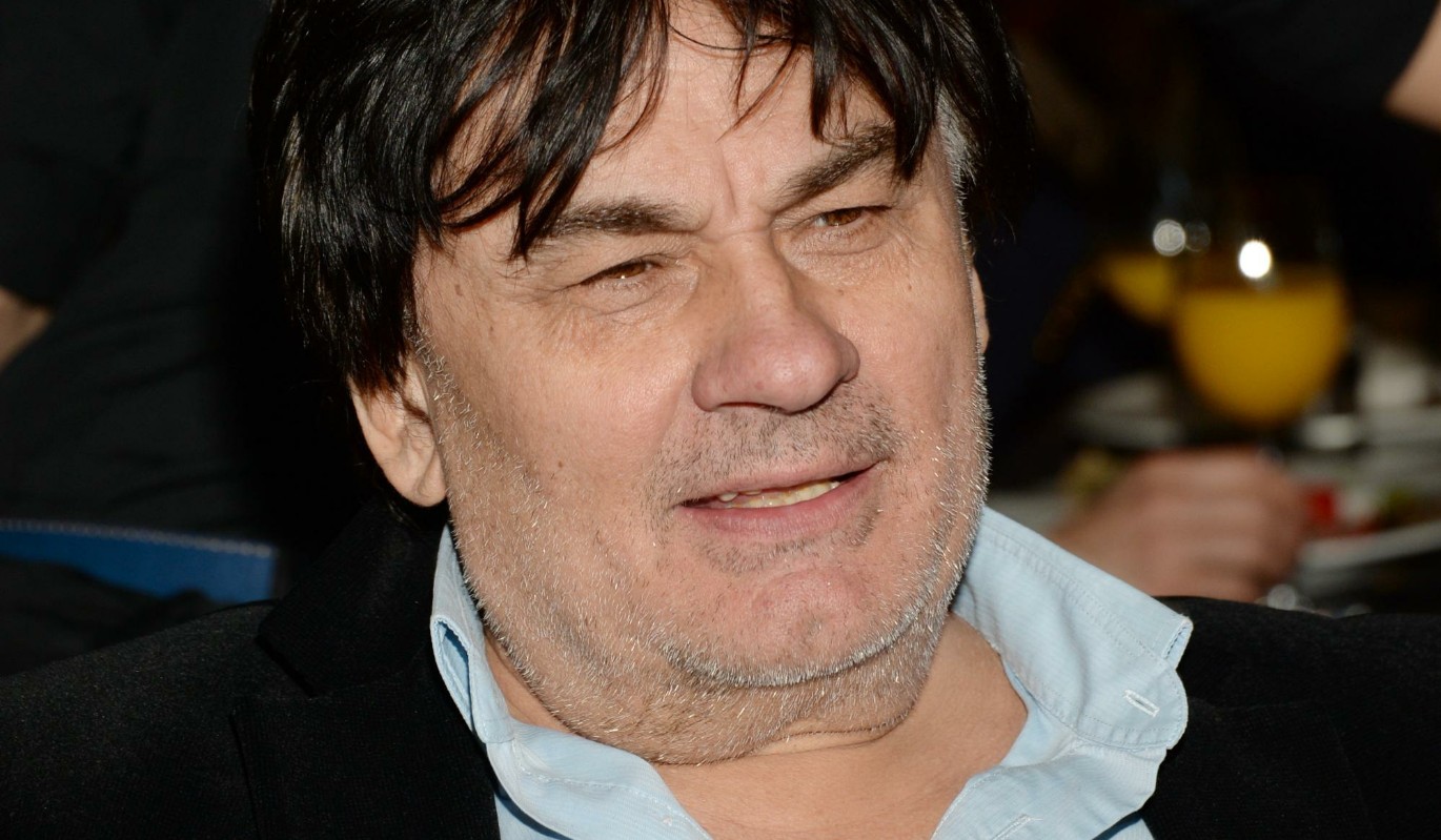 Избивший жену Серов выгнал родную дочь из дома