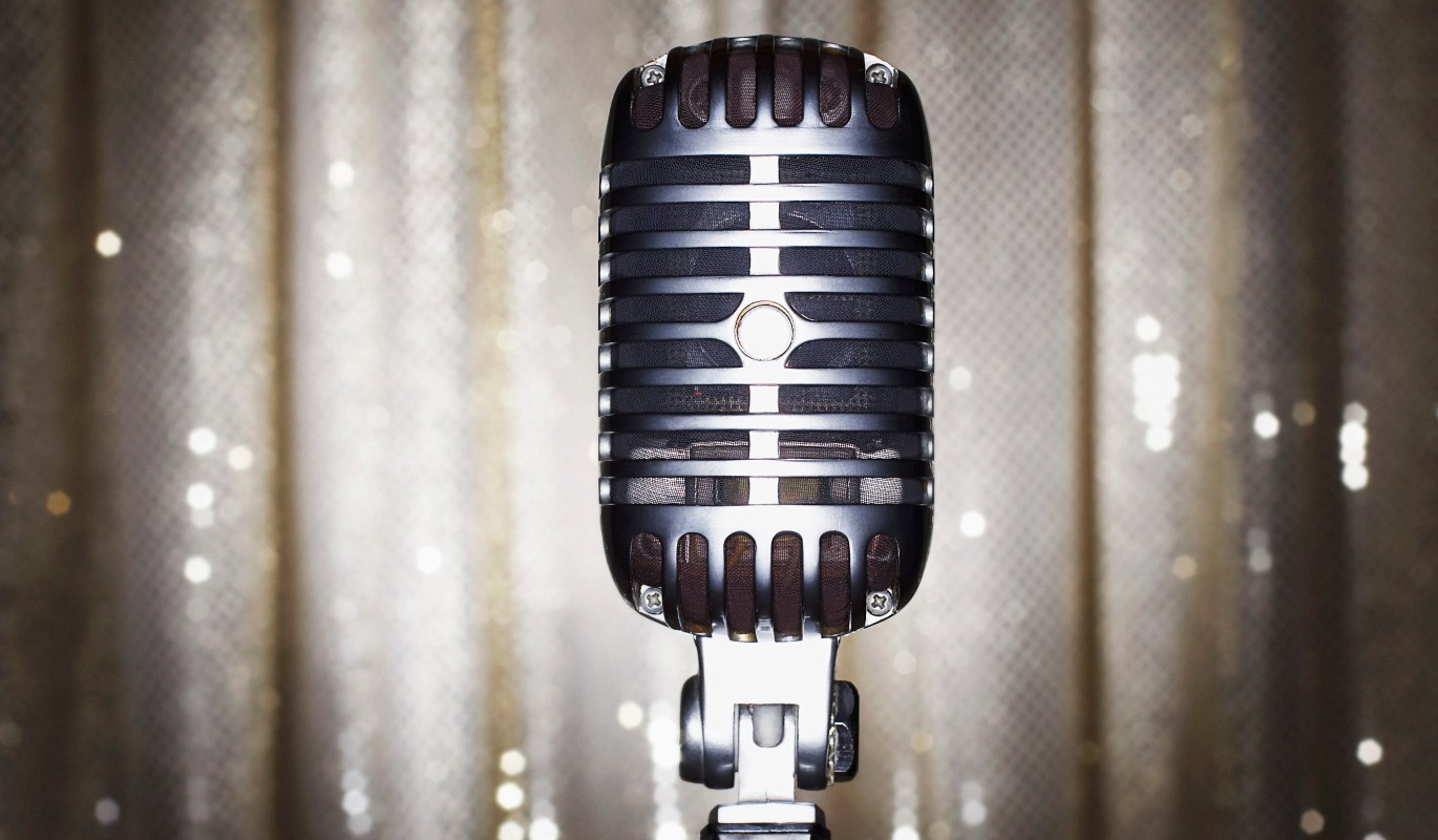 "Порядочнее людей не видел": известный шоумен назвал имена двух геев российской эстрады