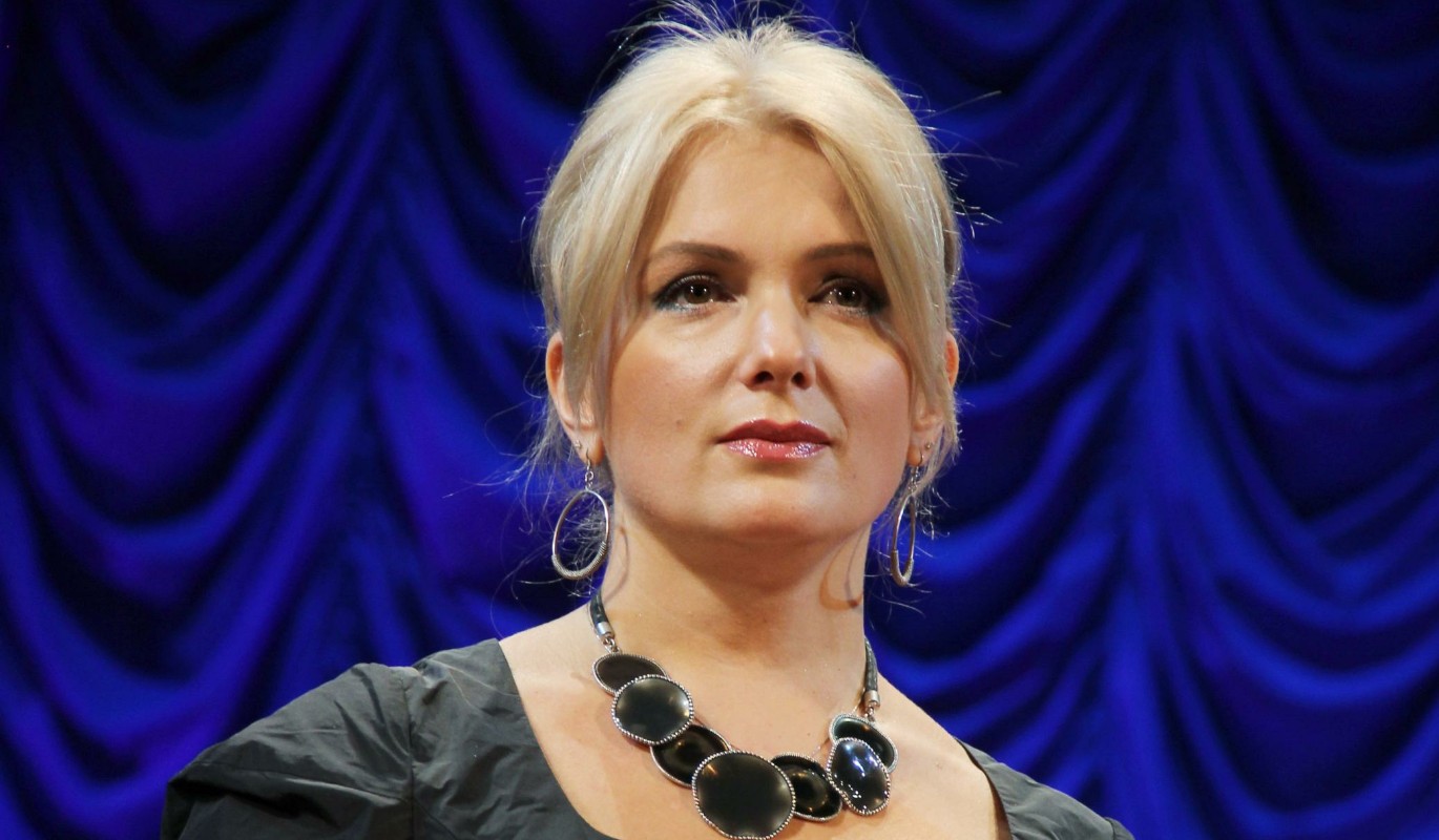 Поцелуи дочери Порошиной с девушкой всполошили Сеть