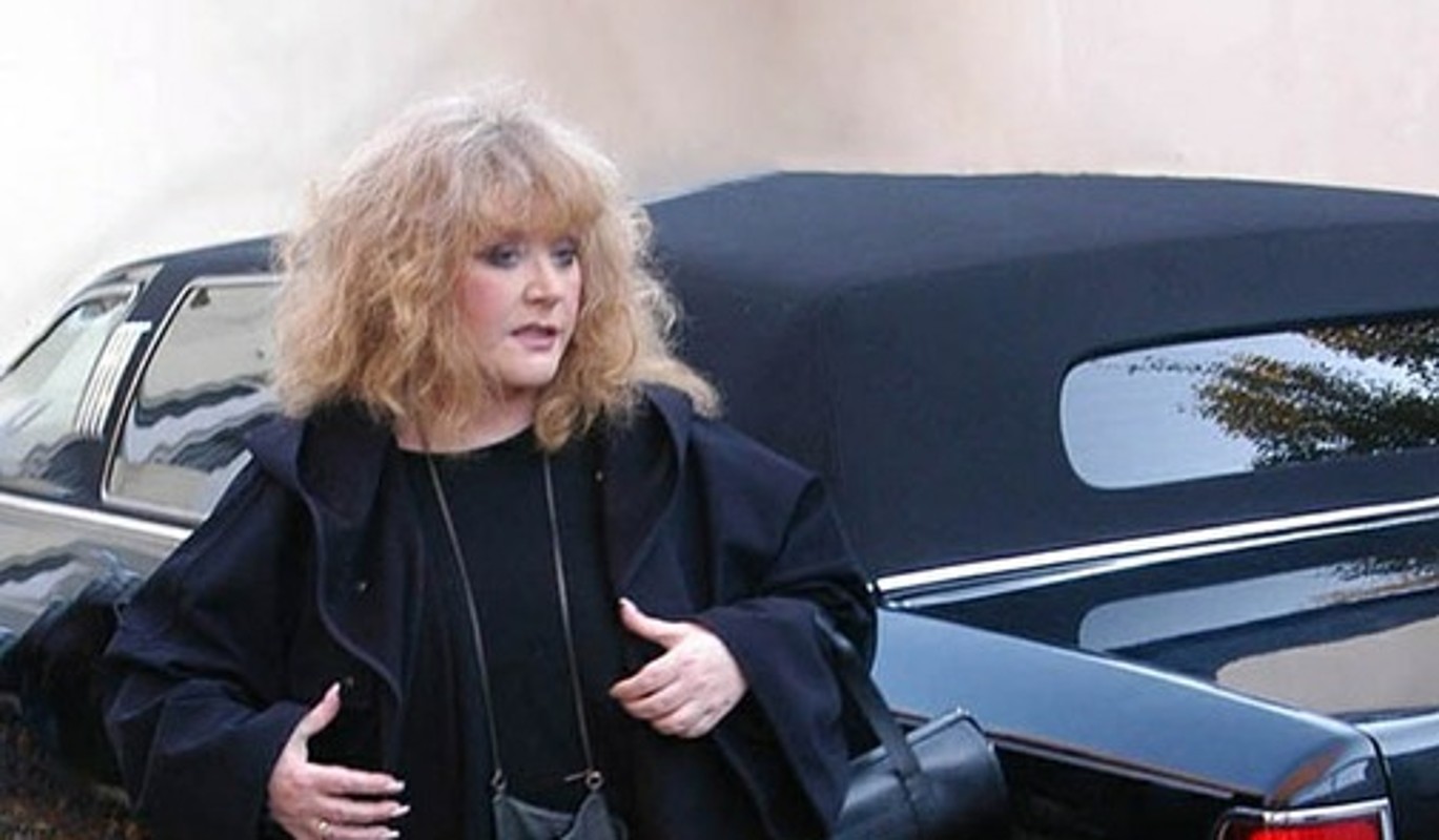 "Сияют неземным светом": брошенная предателем Галкиным* Пугачева нашла утешение в ласках молоденькой