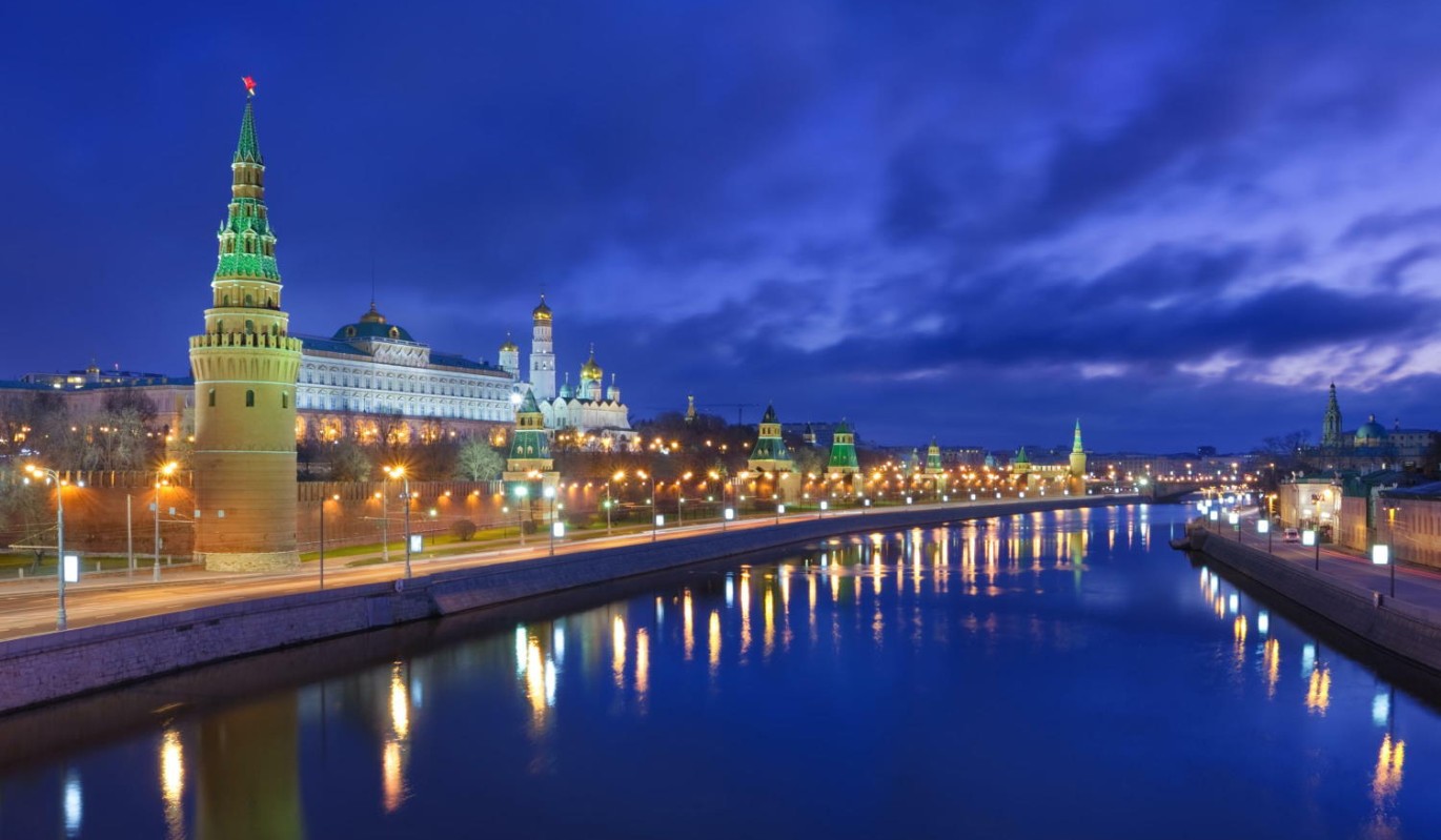 катки в москве 2021-2022. куда сходить 11 декабря в москве. каток вднх 2020-2021. экспресс павильон вднх каток. каток в москве воробьевы горы.