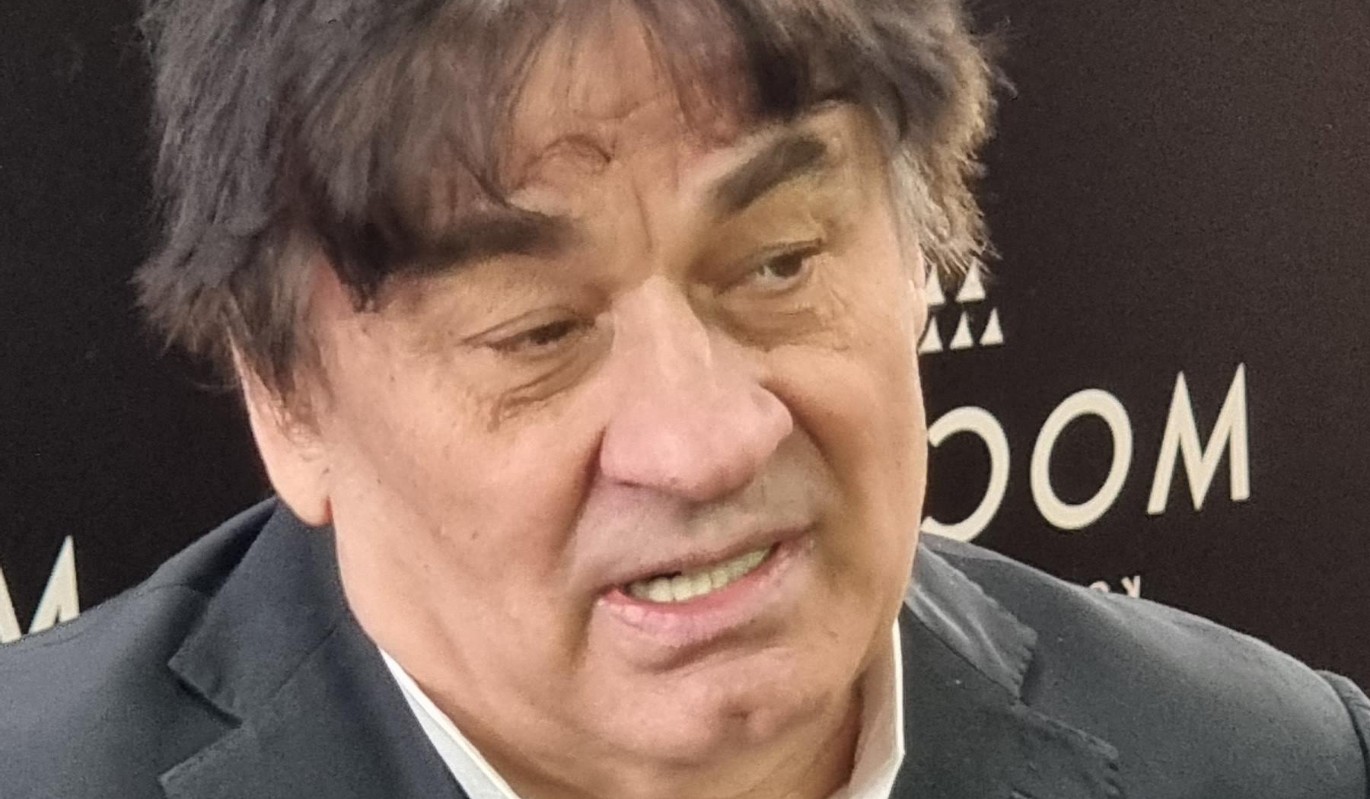 Вернувшийся с того света 71-летний холостяк Серов о юной прелестнице для Новогодней ночи