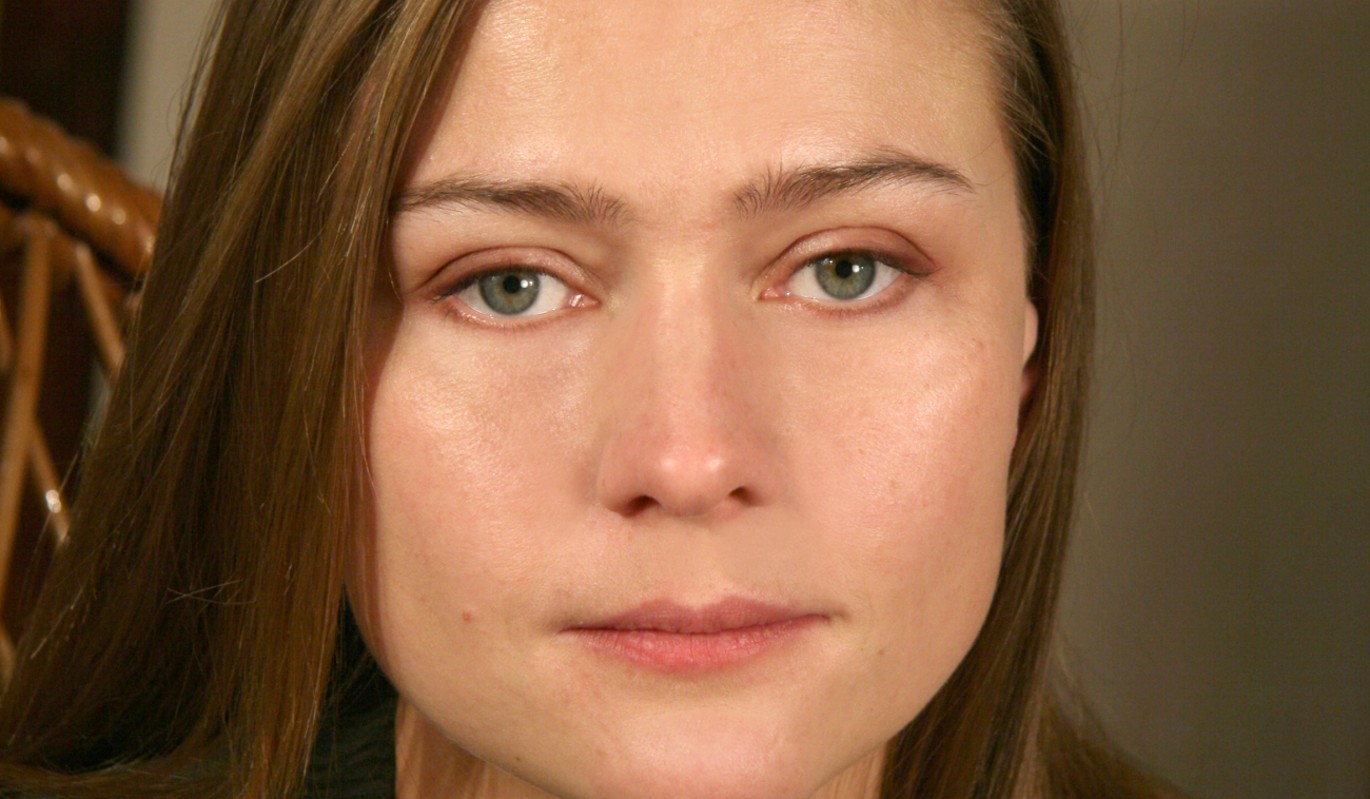 Голубкина вышла на связь с неестественной кукольной внешностью