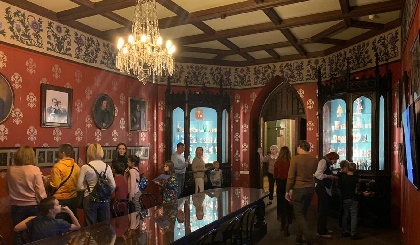 В центре Москвы при ремонте старого дома найдено бесценное сокровище