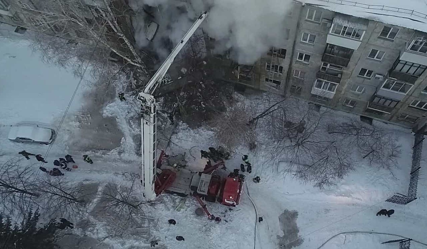 В Чите в жилом пятиэтажном доме взорвался газ :: Происшествия :: Дни.ру