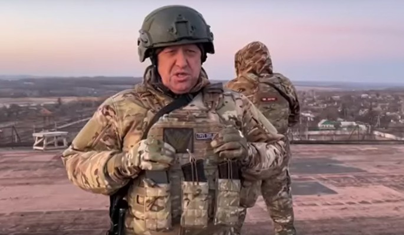 "Я надеюсь, что с тобой все будет в порядке": Пригожин выразил благодарность Прилепину за поддержку ЧВК "Вагнер"