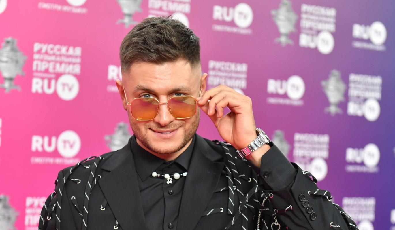 Два сериала и главная роль в фильме: бывший Бузовой Дава решил стать актером