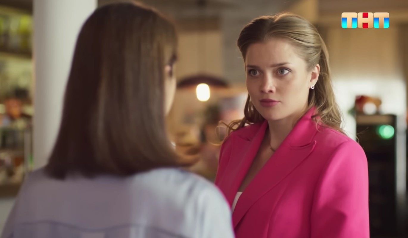 Обе мои беременности не запланированы: звезда сериала СашаТаня приоткрыла завесу личной жизни