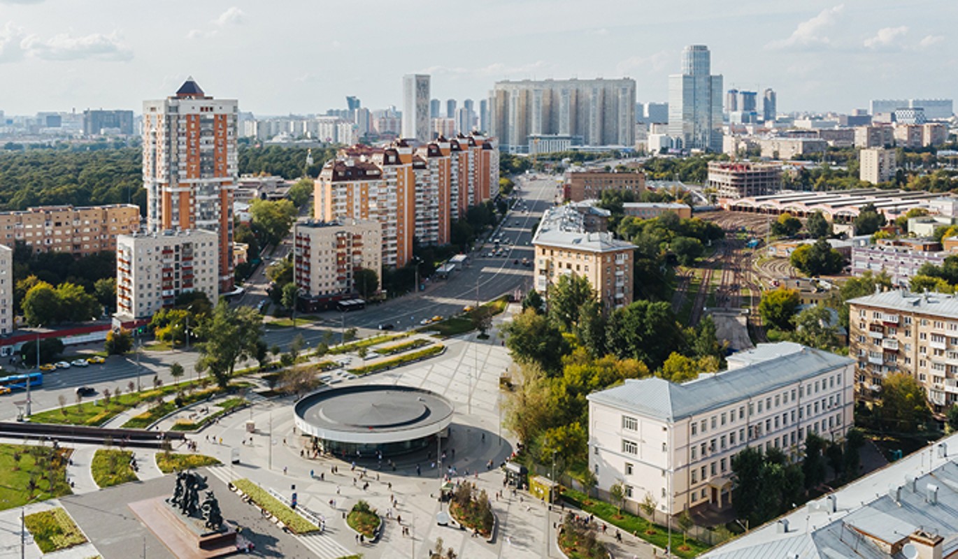 Общедоступная парковка для 150 автомобилей появилась в Пресненском районе Москвы