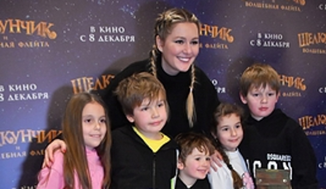 "Не заказ, а чудо с небес": Кожевникова родила четвертого сына