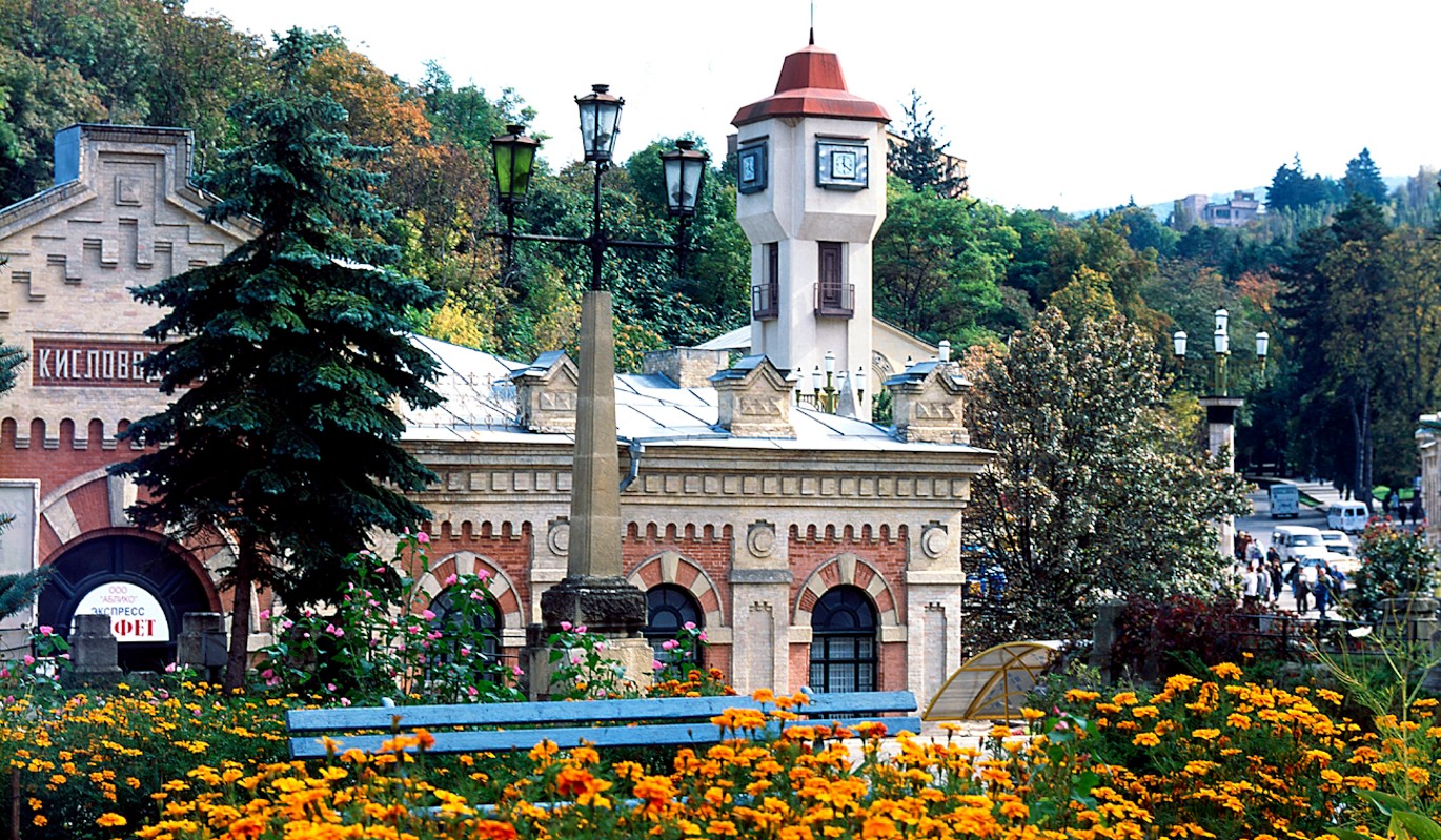 ТОП-5 мест в России для путешествий на осенние каникулы