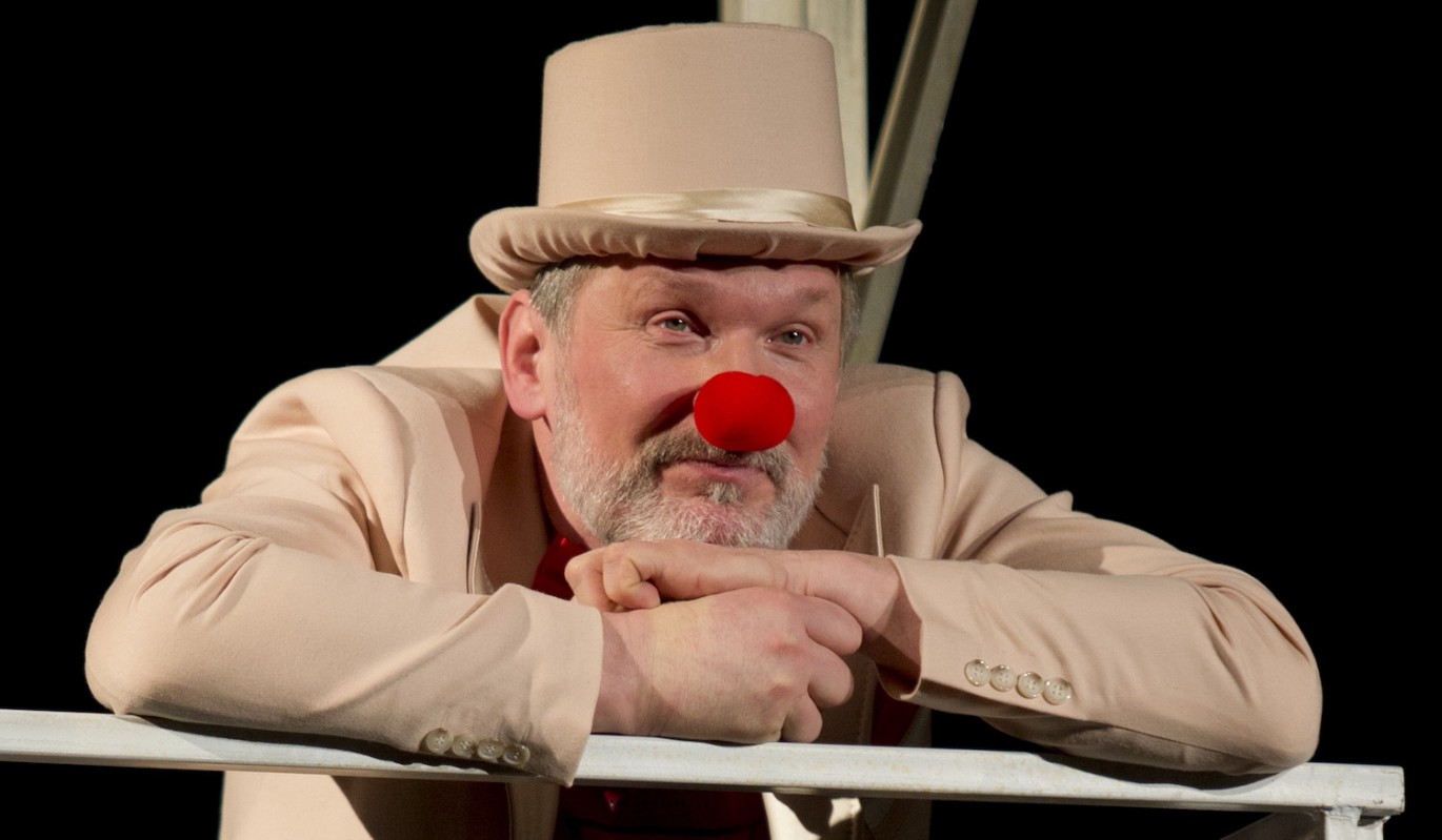 Семья страдает: Добронравов пошел наперекор жене 